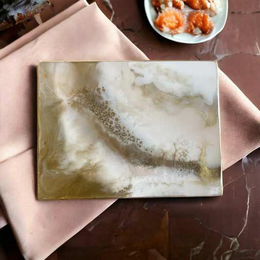 Placemat | Centrepiece | Gold & White Resin | On Wooden base