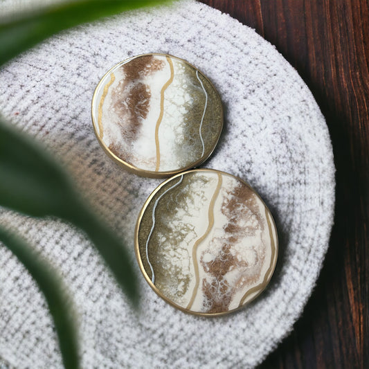 Round Coaster | Gold & Copper in White Resin | Circular wooden base