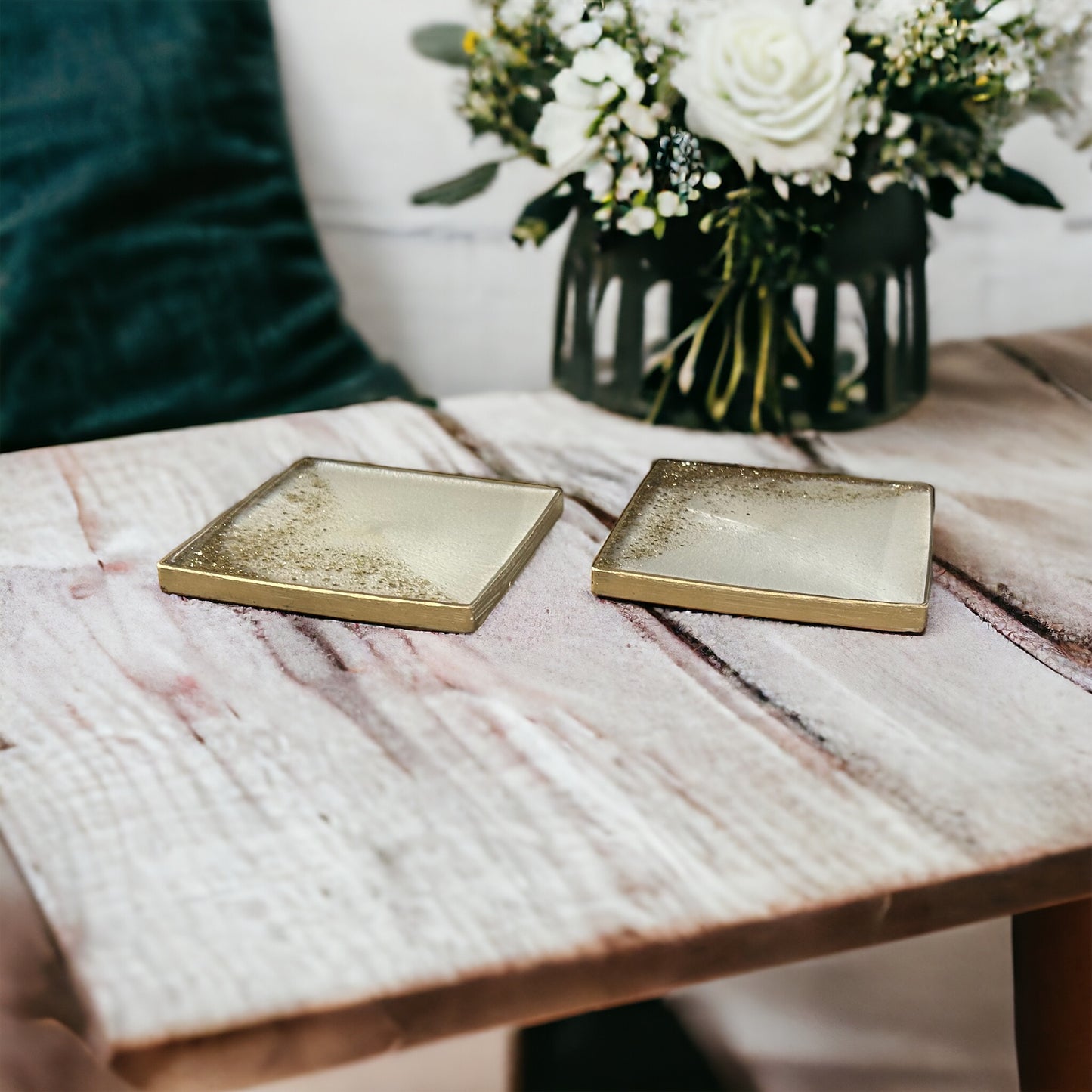 Square Coaster | Gold glitter & Cream Resin | Corner design