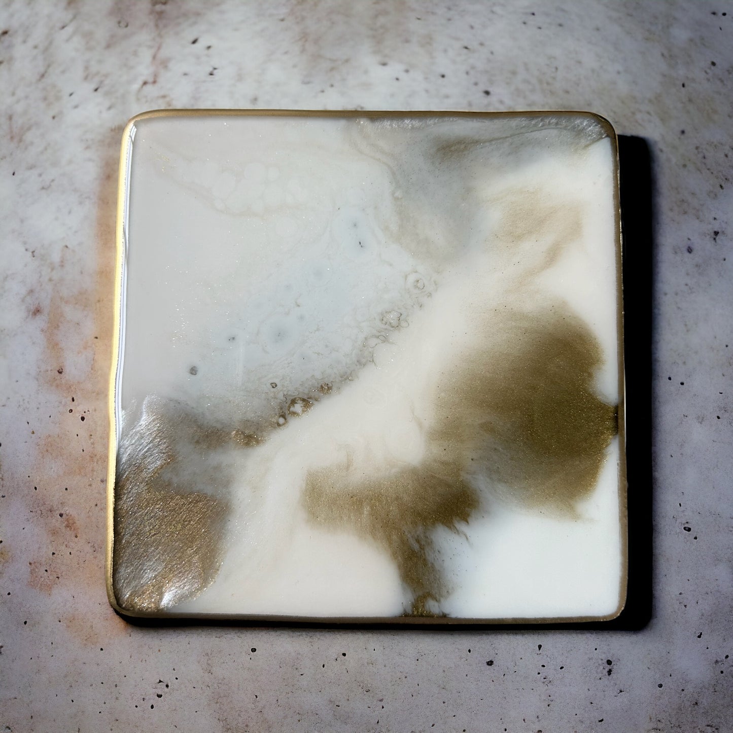 Square Coaster | Gold & White Resin | on wood | Marble design